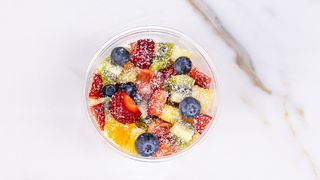 სეზონური ხილის ბოული