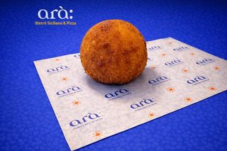 Arancino al prosciutto