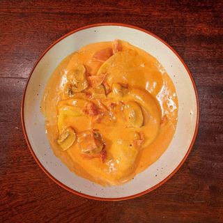 Ravioli Relleno De Queso