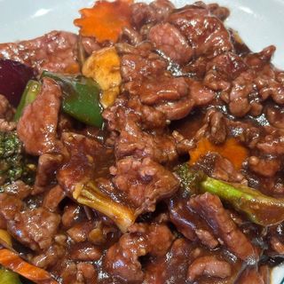 Láminas De Ternera En Salsa De Ostras