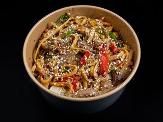 Удон з яловичиною (480g)