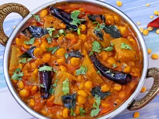 Achari dal