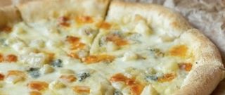 Pizza quattro formaggi