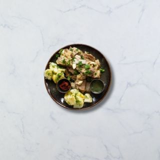 ხაშლამა მოხარშული კარტოფილით და მწვანე აჯიკით