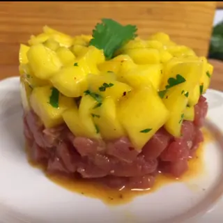190. Tartar De Atún Y Mango