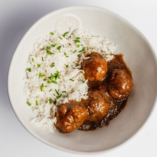 Albondigas con arroz