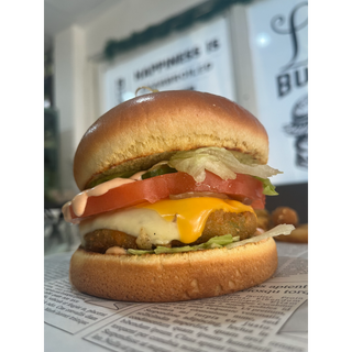 Вегетариански бургер и картофки