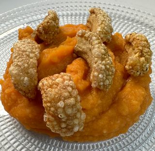 Ración De Patatas Revolconas