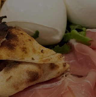 Bufala, crudo e focacccina