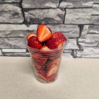 Салата Ягоди (220г)