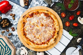 Pizza Tonno e Cipolla, GRANDE