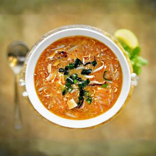 HOT & SOUR SOUP