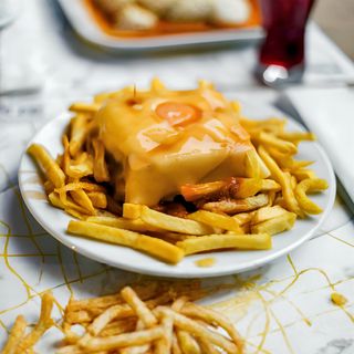 Menu Francesinha  Batata, Ovo ( Disponivel apenas ao Jantar )