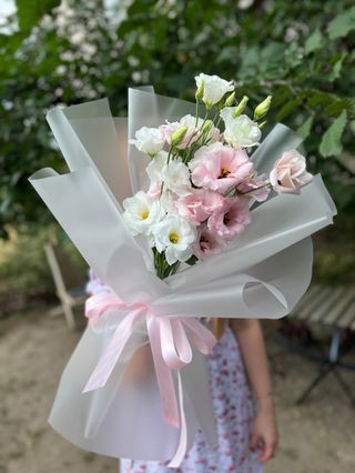 Букет з 5-ти гілок еустом