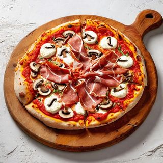 Prosciutto Funghi Pizza