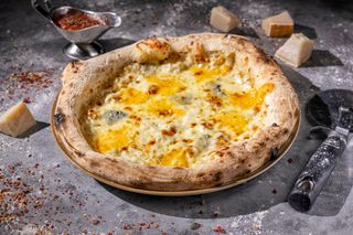 Pizza Quattro Formaggi Ø 32cm