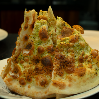 Focaccia De Ajo Y Orégano