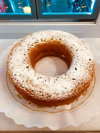 Bizcocho con ralladura de limón