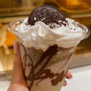 Milkshake Oreo Cheesecake