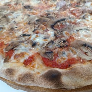 Pizze al pezzo rosse - funghi