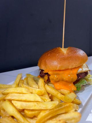 Burger Fiesta Con Patatas