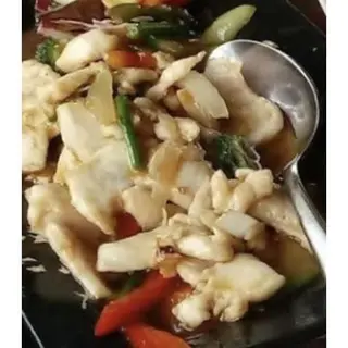 M10. Pollo Con Verduras Y Salsa De Ostras A La Plancha