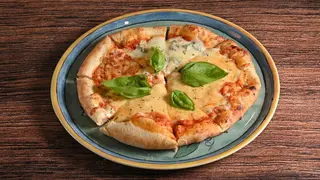 Pizza Quattro Formaggi