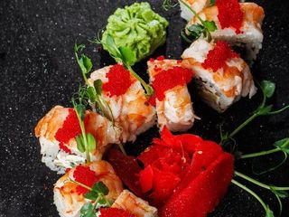 1. Філадельфія з креветкою (295g)