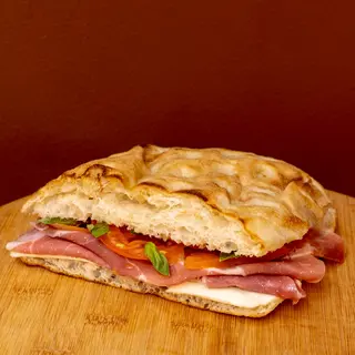 Schiacciata Pistoia (schiacciate toscane-cottura su pietra)