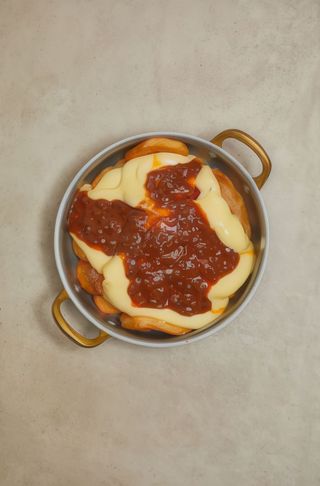 PATATAS BRAVAS DOS SALSAS