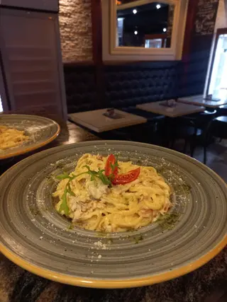 Lingvini carbonara