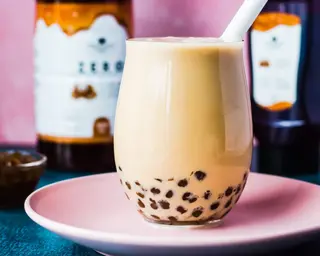 Caramel boba slushy