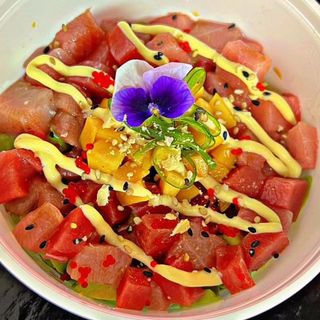 Tartar De Ventrexca De Atun Con Mango