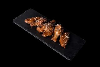 Крила в медово соєвому соусі