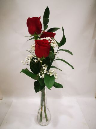 3 Rosas Blancas en Jarrón (Aprox. 50 Cm.)