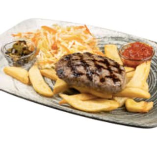 Свинска плескавица с кашкавал и кисели краставички