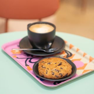 Cafe + Cookie