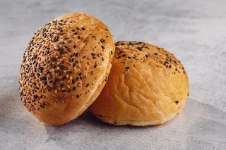 პური ბანი თეთრი სეზამით