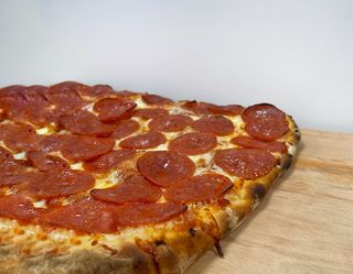 Пица Пеперони (1200г)