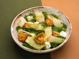 Салат теплий з куркою (285g)