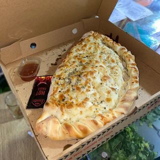 Pizza Calzone Poulet