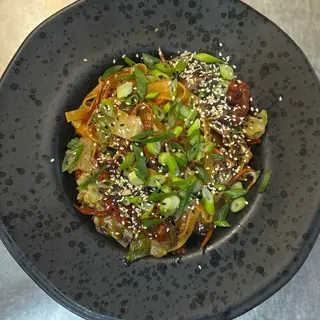 Tagliatelle cu muschi de vita in stil Asiatic 