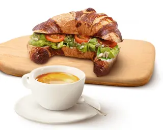 Zestaw z croissantem + Americano M
