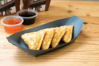 Samosas de pollo y curry