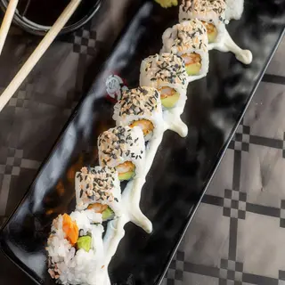 Crunchy Shrimp And Avocado Roll
