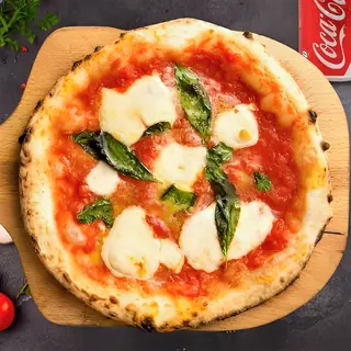 Pizza Margarita+soda
