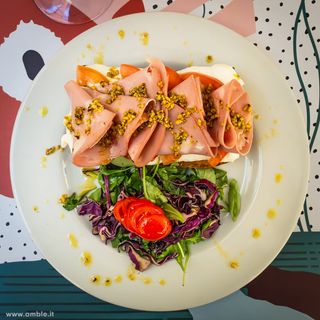 Crostone con mortadella 