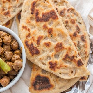 ALOO ONION KULCHA