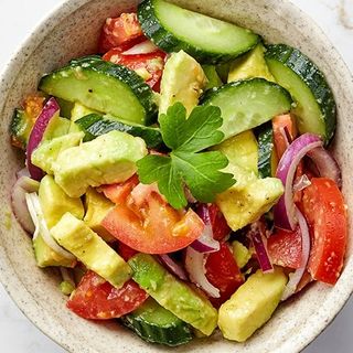 Combo 6: Pollo Asado a la Brasa Entero y ensalada a elegir