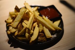 Patata fritta con buccia